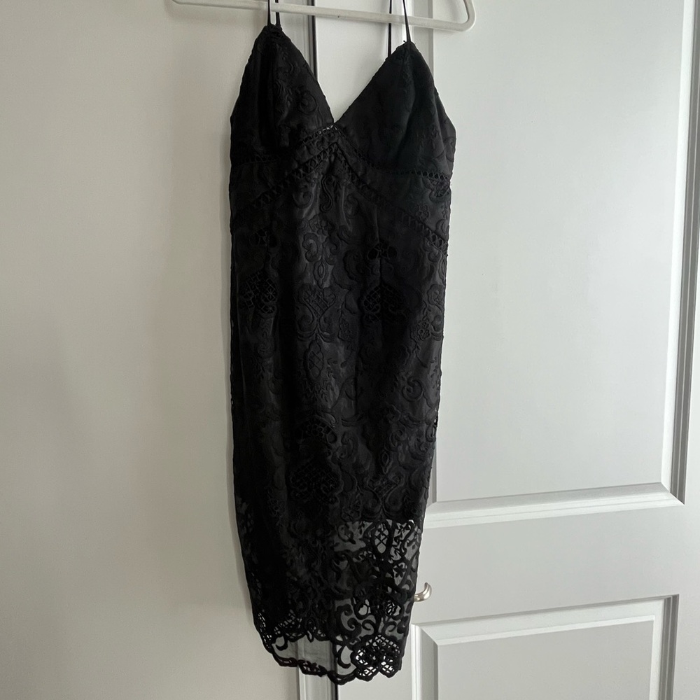 Bardot black lace dress size 8US. Good condition. Smoke free pet free home.